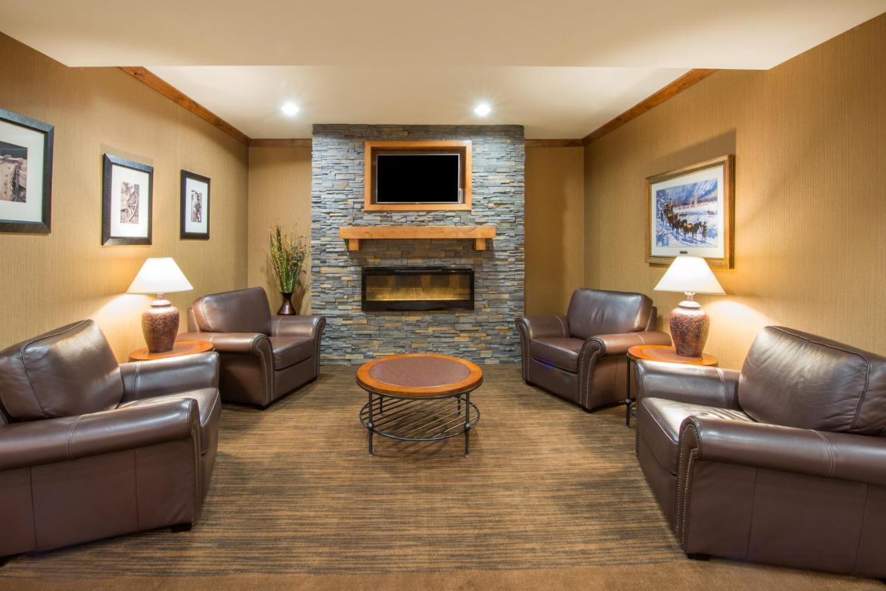 Holiday Inn Express & Suites Douglas By Ihg Exterior foto